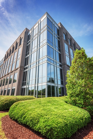 More Photos Of 10735 David Taylor Dr, Charlotte Unknown For Lease