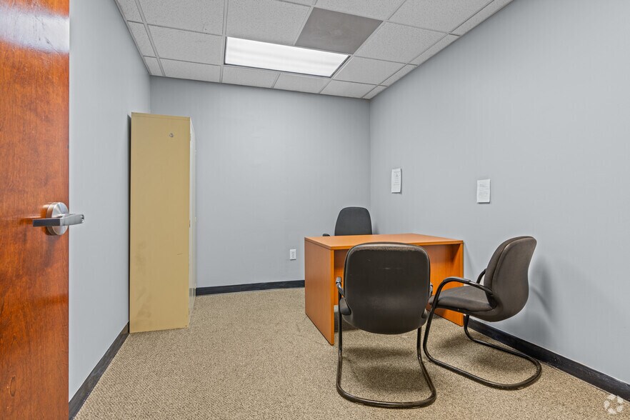 More Photos Of 900 Commonwealth Pl, Virginia Beach Coworking Space