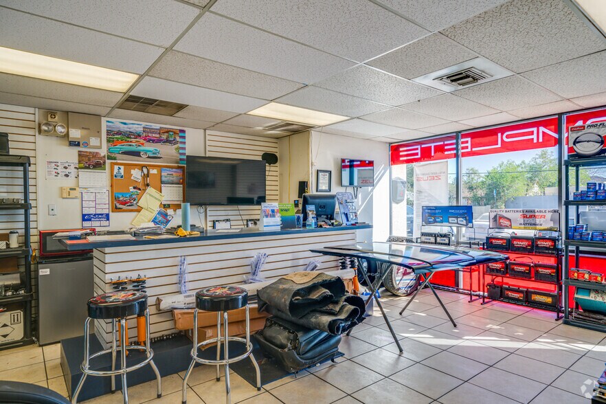 More Photos Of 1502 W Hatcher Rd, Phoenix Service For Sale