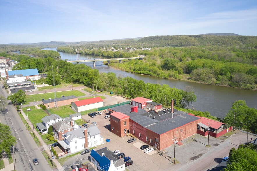 More Photos Of 328 W Front St, Berwick Restaurant For Sale