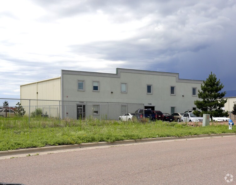 Primary Photo Of 7927-7939 Red Granite Loop, Colorado Springs Warehouse For Lease