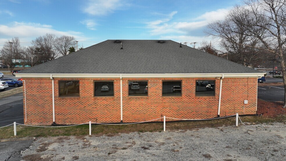 More Photos Of 206 Gatewood Ave, High Point Medical For Lease