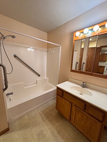 More Photos Of 112 Pleasant St NE, Preston Apartments For Sale