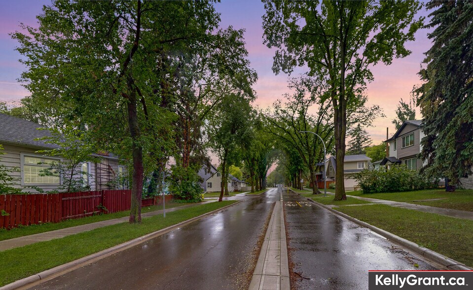 More Photos Of 7914-7916 110 St NW, Edmonton Apartments For Sale