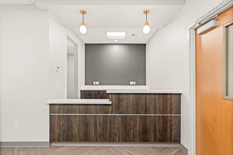 More Photos Of 275 SW 160th St, Burien Medical For Lease