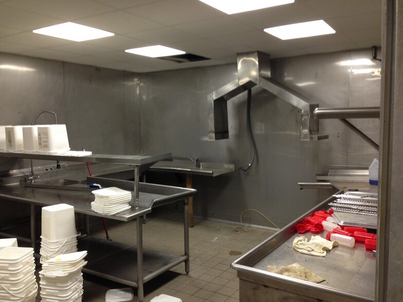 More Photos Of 351 Whitney Rd, Spartanburg Restaurant For Lease