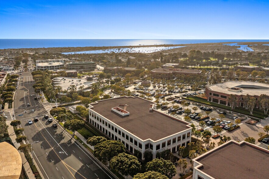 More Photos Of 24 Corporate Plaza Dr, Newport Beach Loft Creative Space For Lease