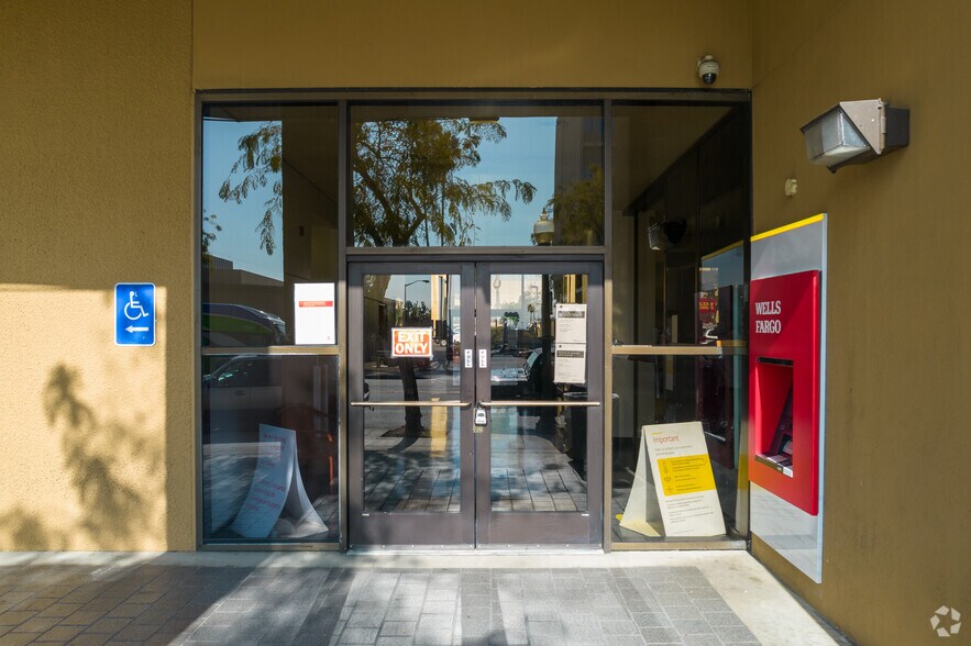 More Photos Of 334 W 3rd St, San Bernardino Office For Sale