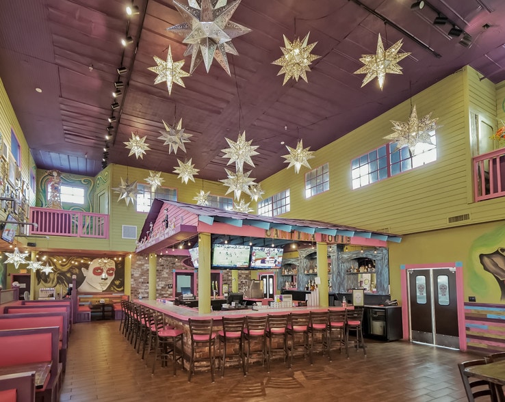 More Photos Of 960062 Gateway Blvd, Fernandina Beach Restaurant For Sale