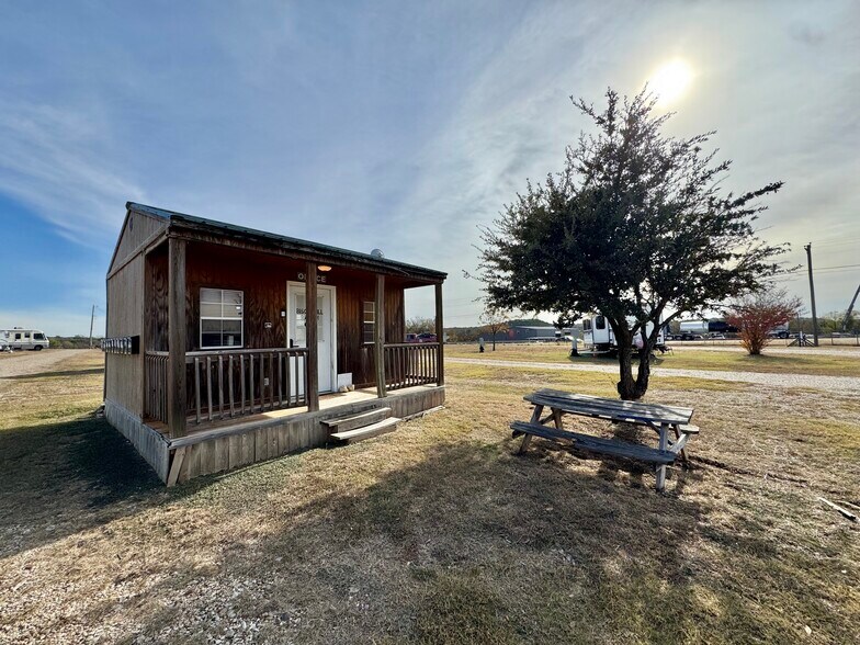 More Photos Of 8895 US-67 Hwy, Cleburne Trailer Camper Park For Sale