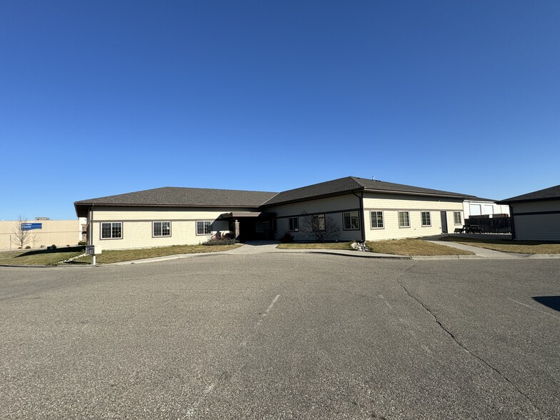 Primary Photo Of 1425 21st Ave NW, Minot Office For Sale