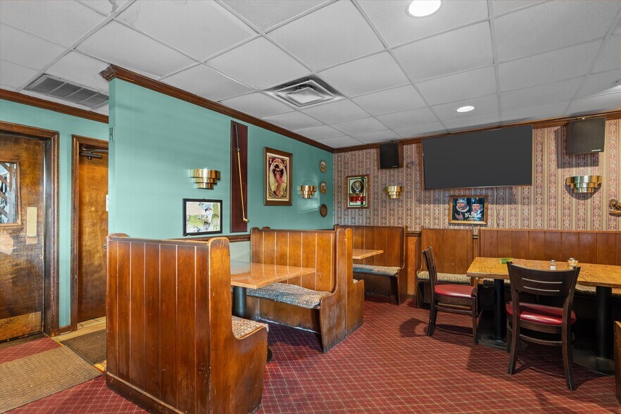 More Photos Of 3044 Deans Bridge Rd, Augusta Restaurant For Sale