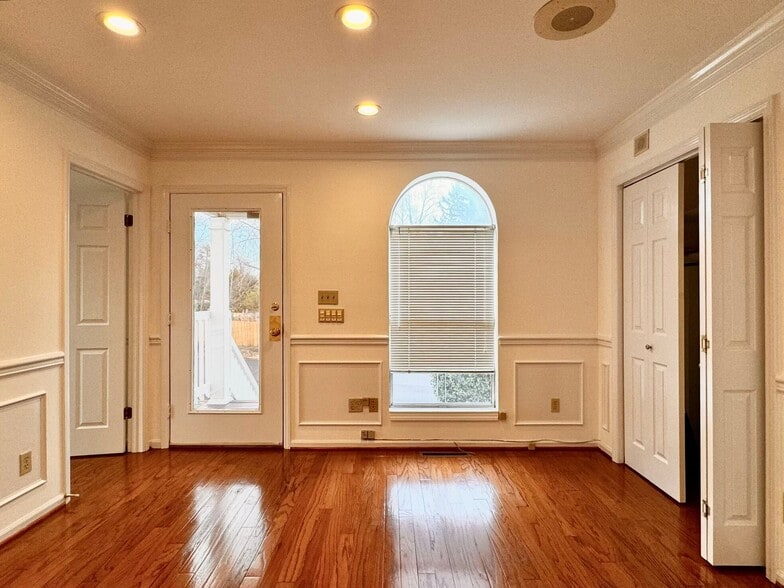 More Photos Of 2820 Hydraulic Rd, Charlottesville Apartments For Lease