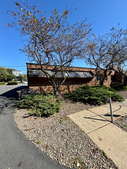 More Photos Of 397 N 9th Ave, Scranton Medical For Sale