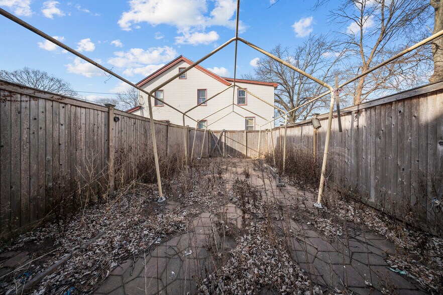 More Photos Of 200-17 Linden Blvd, Saint Albans Medical For Sale