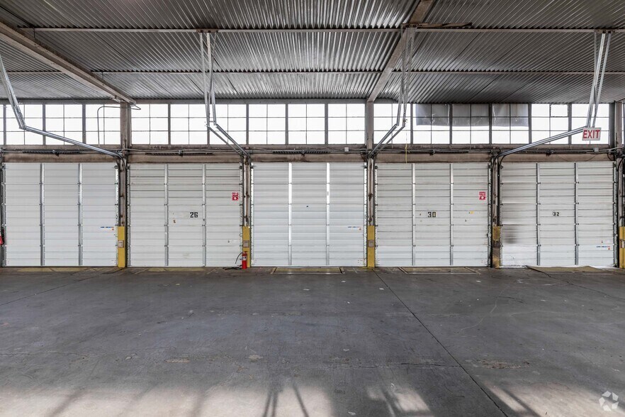 More Photos Of 460 Kingsland Ave, Brooklyn Truck Terminal For Lease