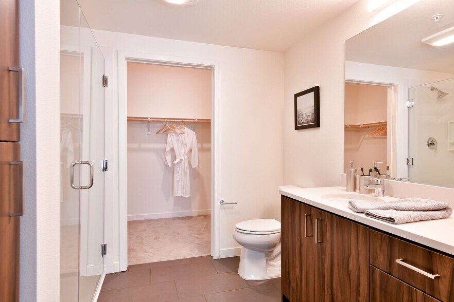 More Photos Of 3093 Broadway, Oakland Apartments For Lease