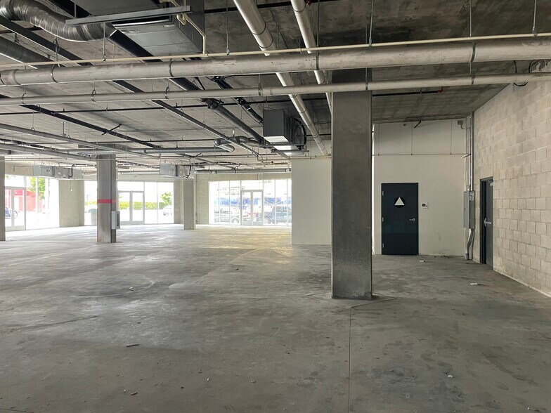 More Photos Of 5181 W Adams Blvd, Los Angeles Apartments For Lease