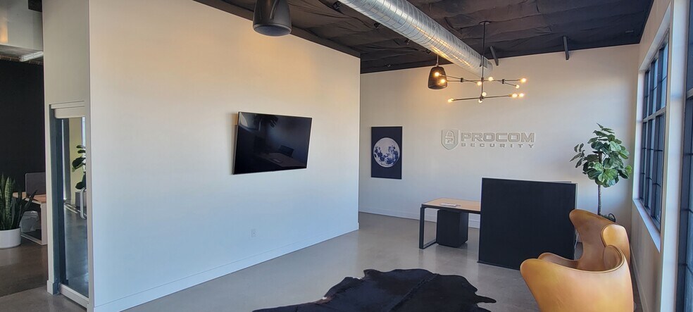 More Photos Of 265 W Crossroads, Salt Lake City Research And Development For Lease