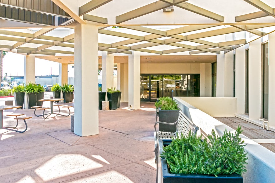 More Photos Of 4400 E Broadway Blvd, Tucson Office For Lease