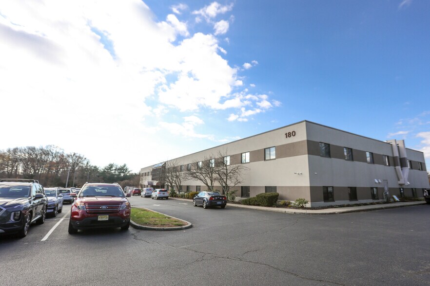 More Photos Of 180 White Rd, Little Silver Medical For Lease