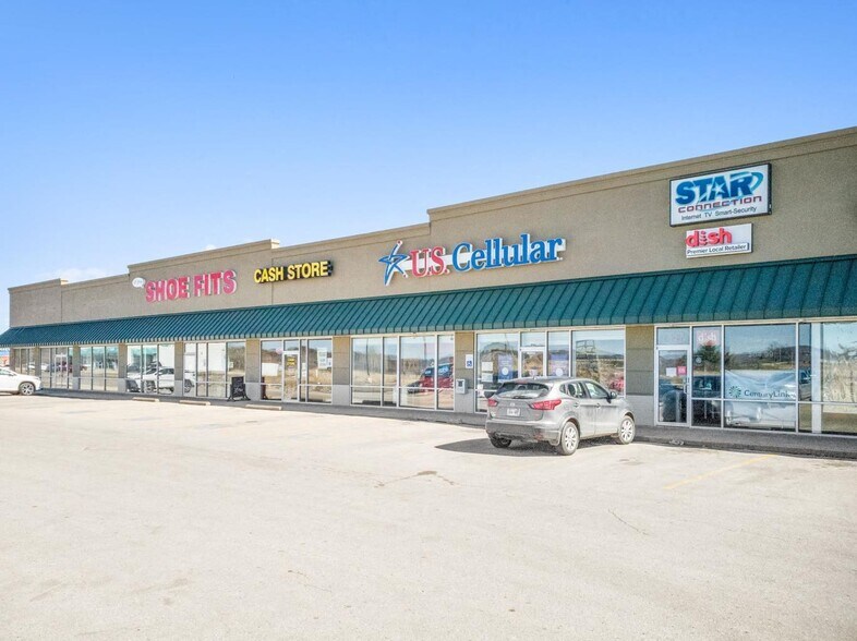 More Photos Of 224 W McCoy Blvd, Tomah General Retail For Lease