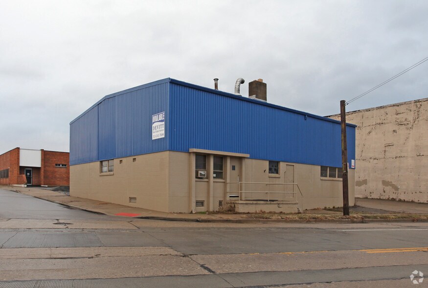 Primary Photo Of 640 Carr St, Cincinnati Warehouse For Lease