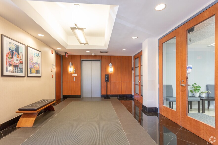 More Photos Of 11211 Waples Mill Rd, Fairfax Medical For Lease