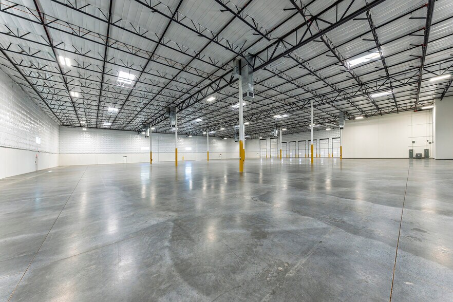 More Photos Of 10701 N Solar Canyon Way, Surprise Distribution For Sale