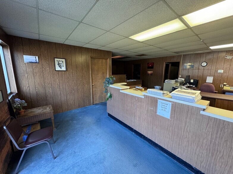 More Photos Of 303 W Raleigh St, Siler City Flex For Sale