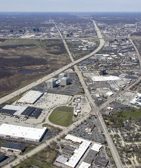 More Photos Of W Algonquin Rd, Arlington Heights Land For Sale
