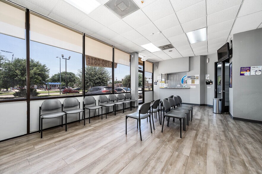 More Photos Of 8530 S Braeswood Blvd, Houston Freestanding For Lease