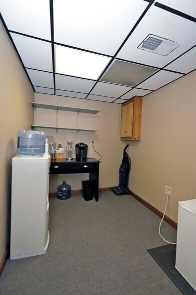More Photos Of 161 Lindsey St, Fall River Office Residential For Sale