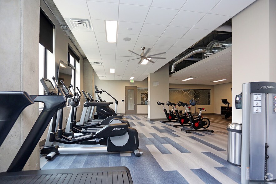 More Photos Of 115 wilcox St, Castle Rock Apartments For Lease