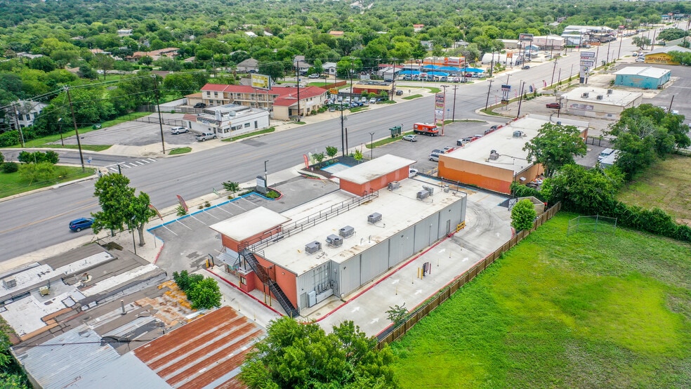More Photos Of 1427 Bandera Rd, San Antonio Storefront For Lease