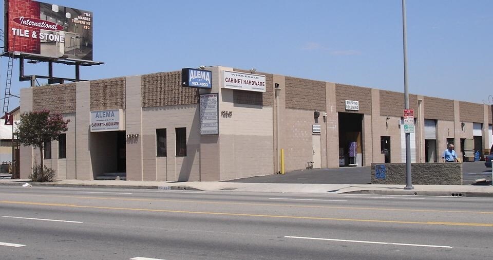 More Photos Of 12547 Sherman Way, North Hollywood Warehouse For Lease