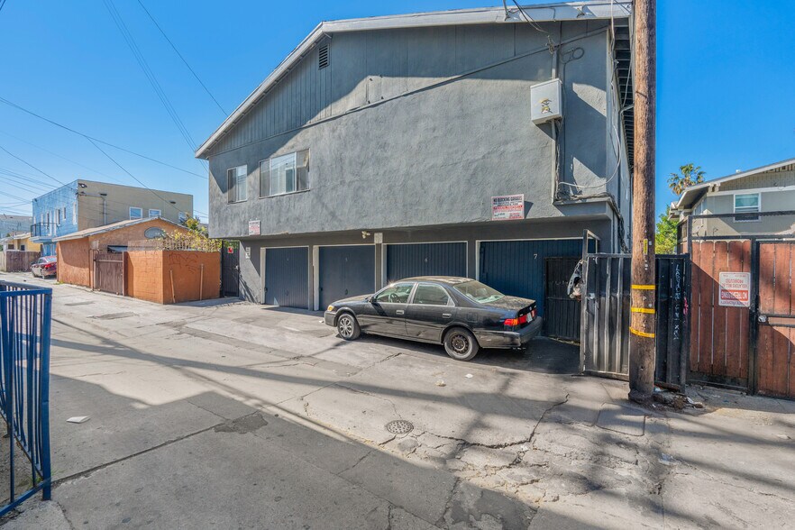 More Photos Of 1626 Pine Ave, Long Beach Apartments For Sale