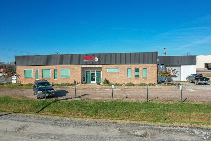 More Photos Of 10941 Houser Dr, Fredericksburg Manufacturing For Lease