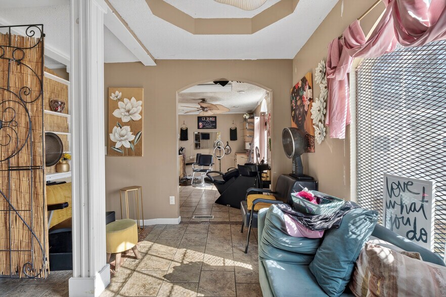 More Photos Of 4849 Mercer University Dr, Macon-Bibb Storefront For Sale