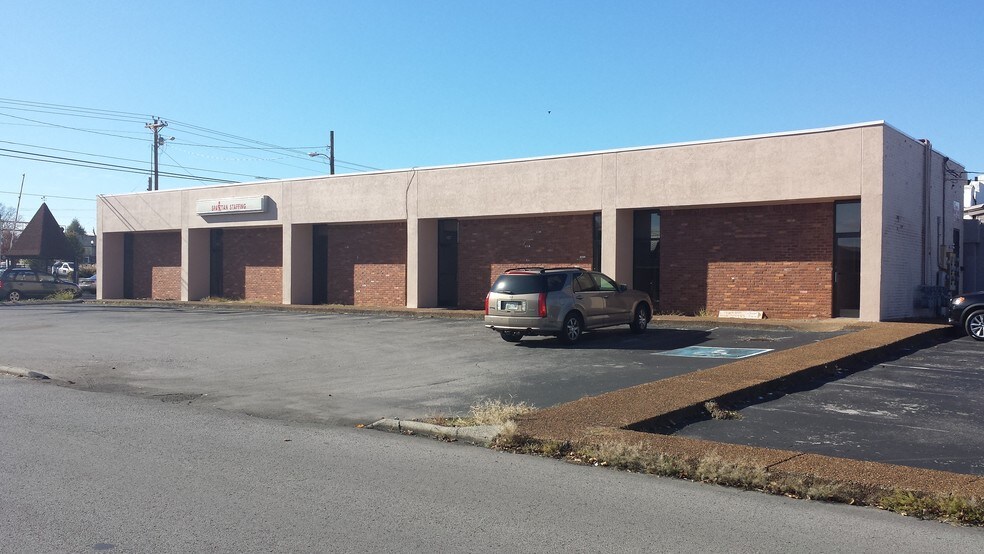 More Photos Of 101-109 Jefferson St, Smyrna Storefront Retail Office For Lease