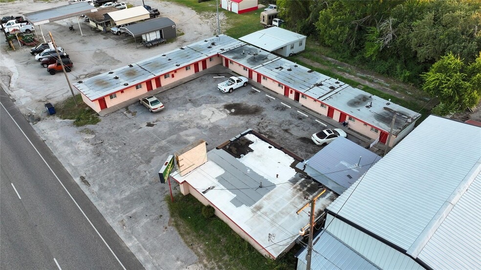 More Photos Of 1408 E Wise St, Bowie Hotel For Sale