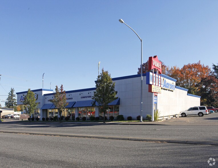More Photos Of 422 SE 10th Ave, Hillsboro General Retail For Sale