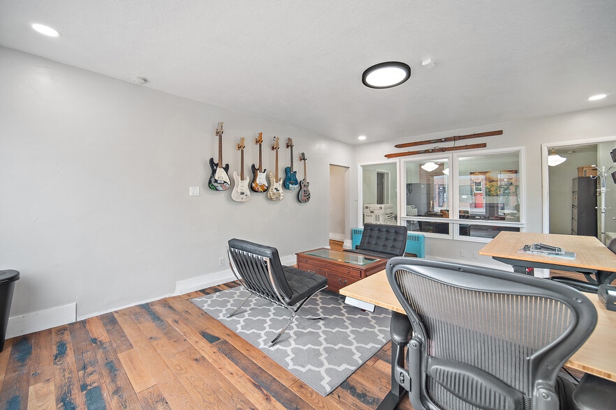 More Photos Of 1501 W Colorado Ave, Colorado Springs Storefront Retail Residential For Sale