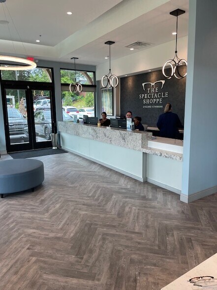 More Photos Of 1624 W Main St, Franklin Storefront Retail Office For Sale
