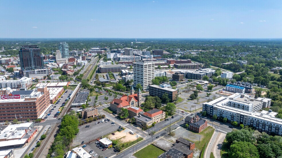 More Photos Of 411 W Chapel Hill St, Durham Office For Sale