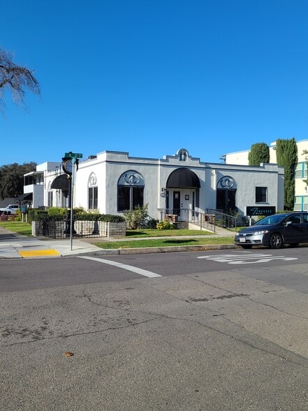 Primary Photo Of 1003 A St, Tracy Freestanding For Sale