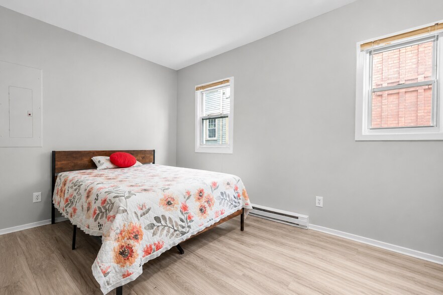 More Photos Of 135 Prospect St, Waterbury Apartments For Sale