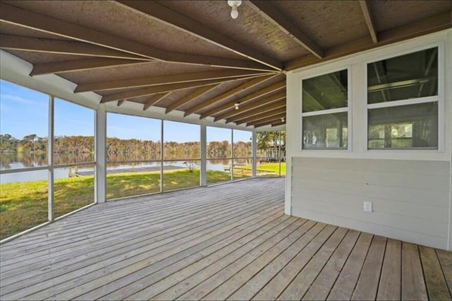 More Photos Of 13555 County Road 13 N, Saint Augustine Specialty For Lease