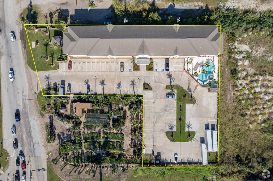 More Photos Of 808 61st St, Galveston Hotel For Sale