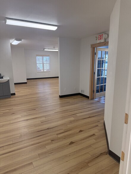 More Photos Of 1380 Triad Center Dr, Saint Peters Office For Lease